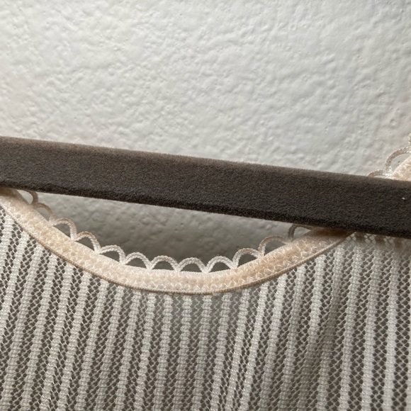 Victoria secret off white corset top - Picture 5 of 8